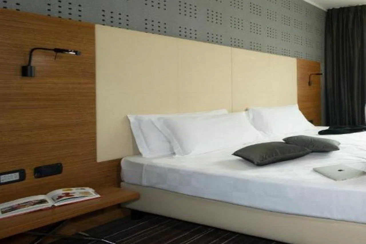 ****  Hotel D120 Olgiate Olona Italië