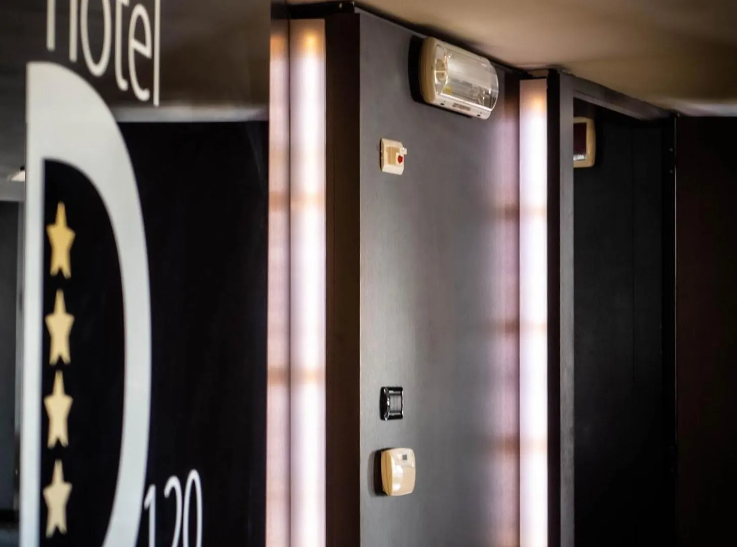 Hotel D120 Olgiate Olona Italien